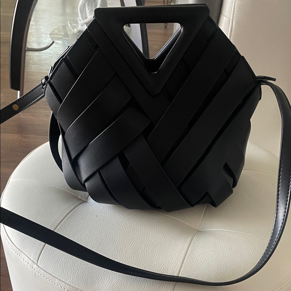 Black Woven Crossbody Tote - Unbranded